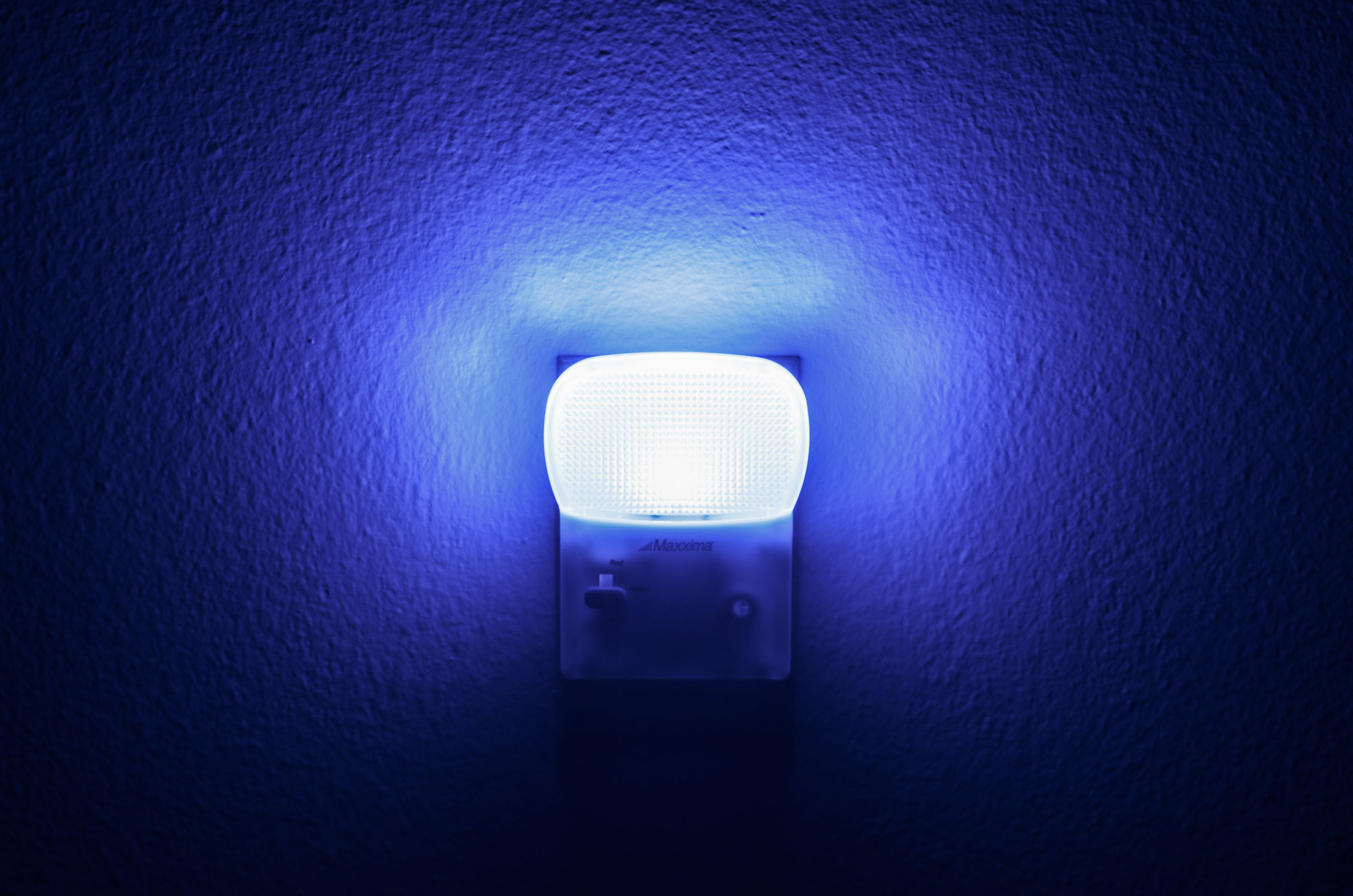 3D Design Childrens LED Plug In Night Light Blue Glow Light