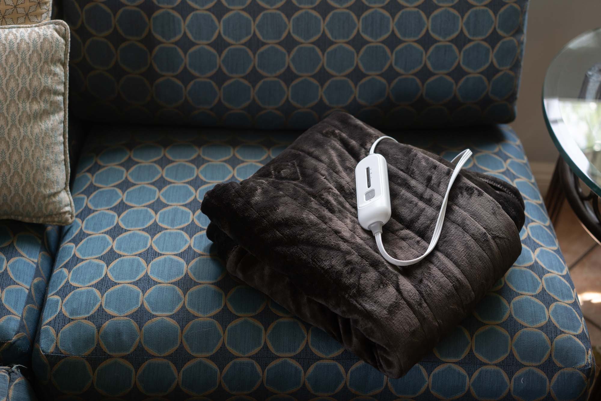 Pillow talk heated throw online