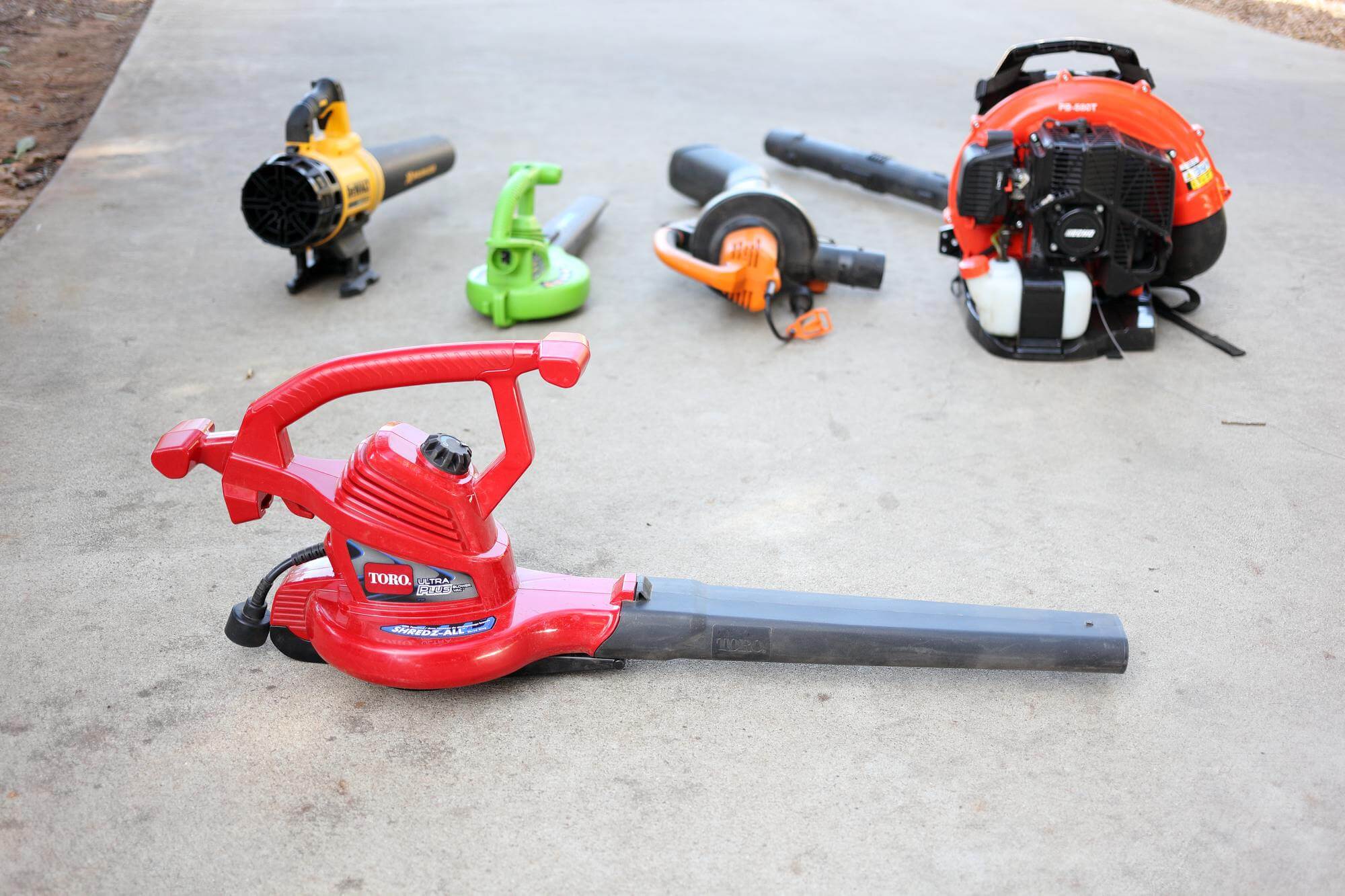 The 7 Best Cordless Leaf Blowers of 2024