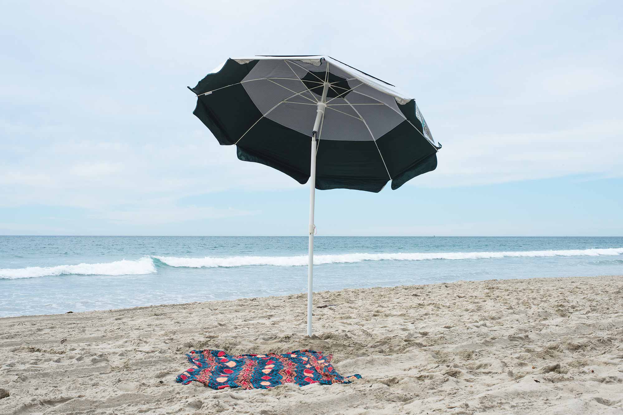 Pebble Best Ocean Beach Umbrella Sand Anchor Patio Outdoor Universal Clamp Chair 