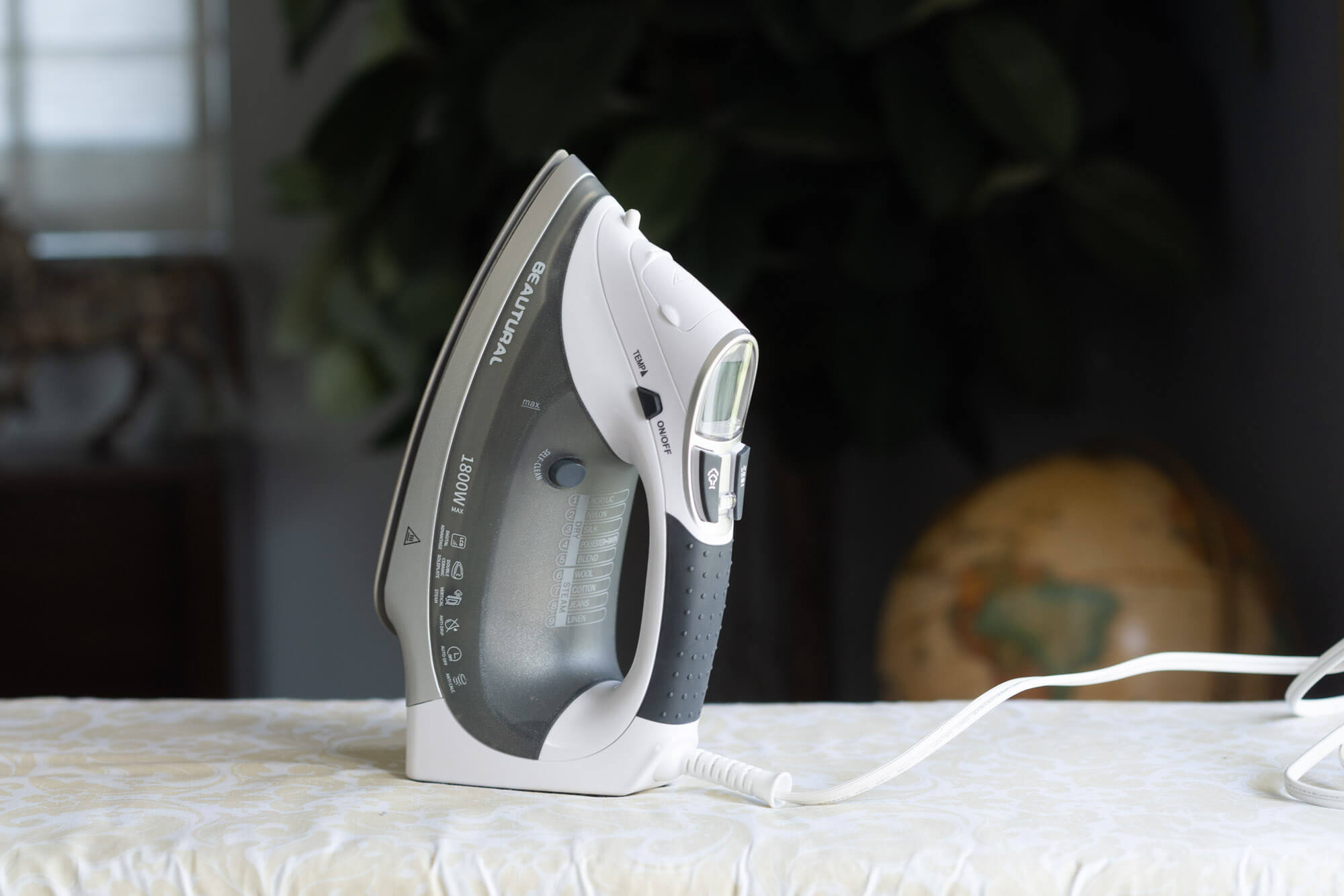 Mueller Professional Grade Steam Iron, Retractable Cord for Easy Storage,  Shot of Steam/Vertical Shot, 8 Ft Cord, 3 Way Auto Shut Off, Self Clean
