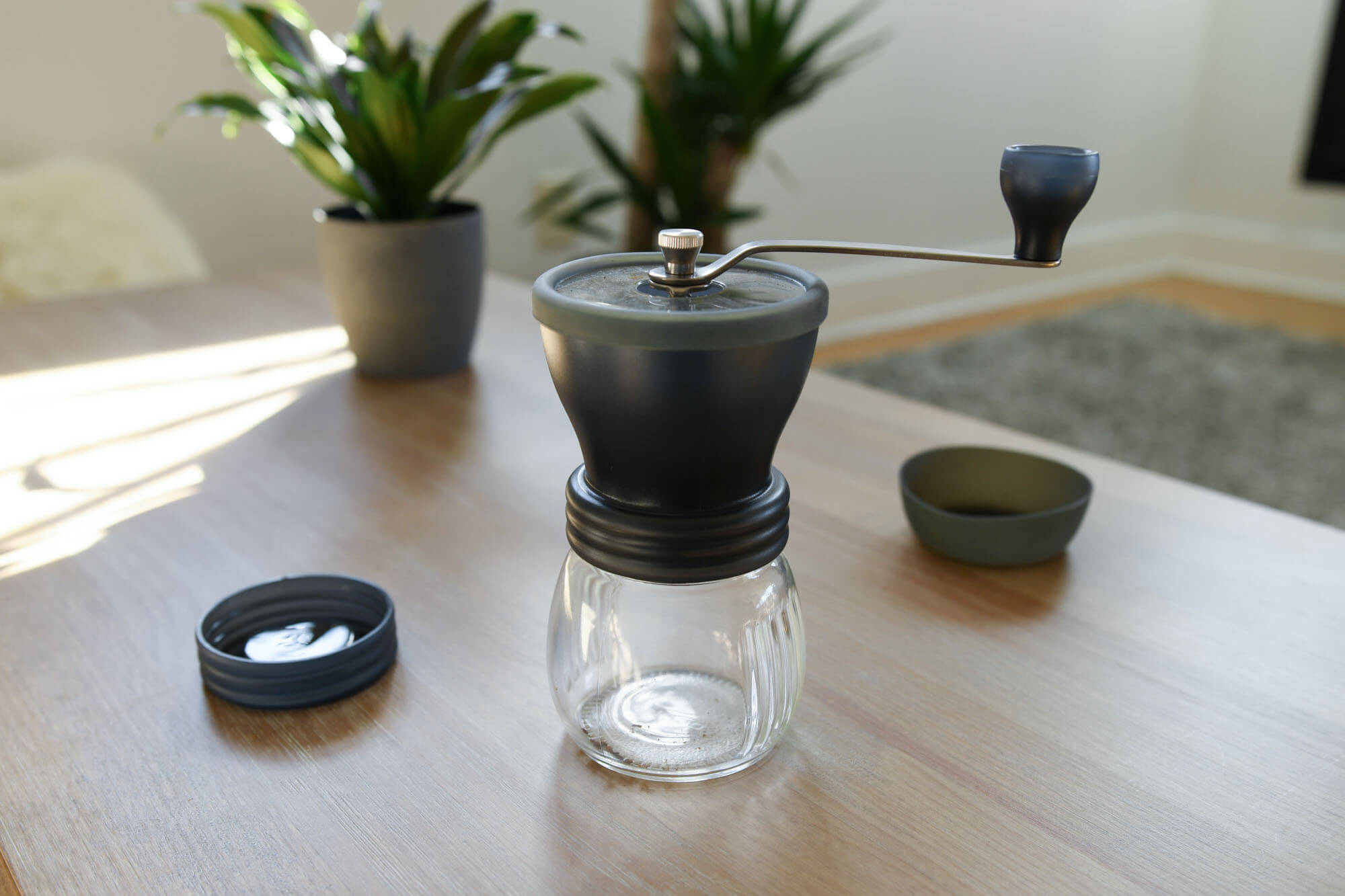 Hario Skerton Coffee Grinder Review: a Durable and Consistent Manual Burr  Grinder