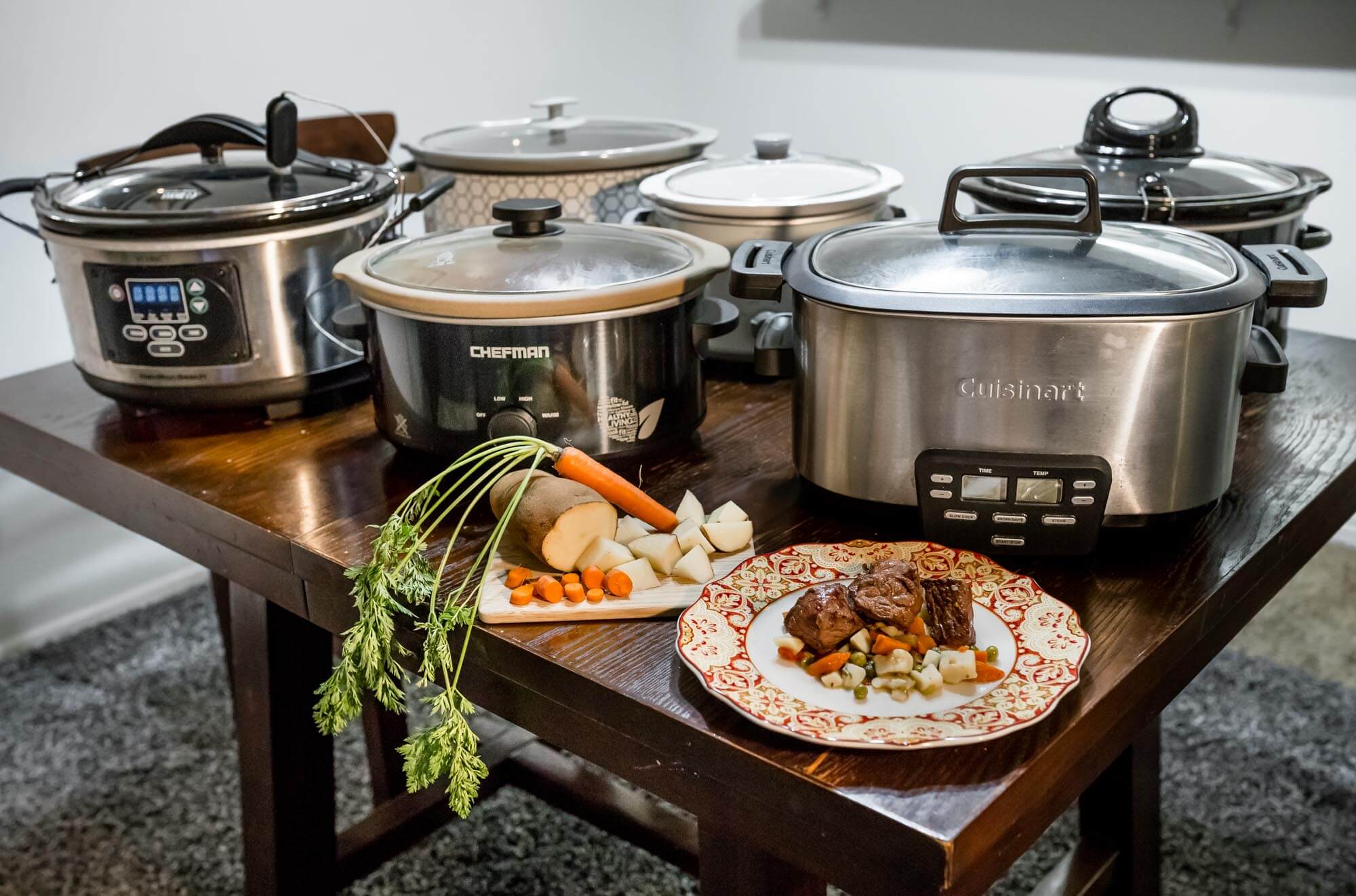 the best slow cookers - group photo