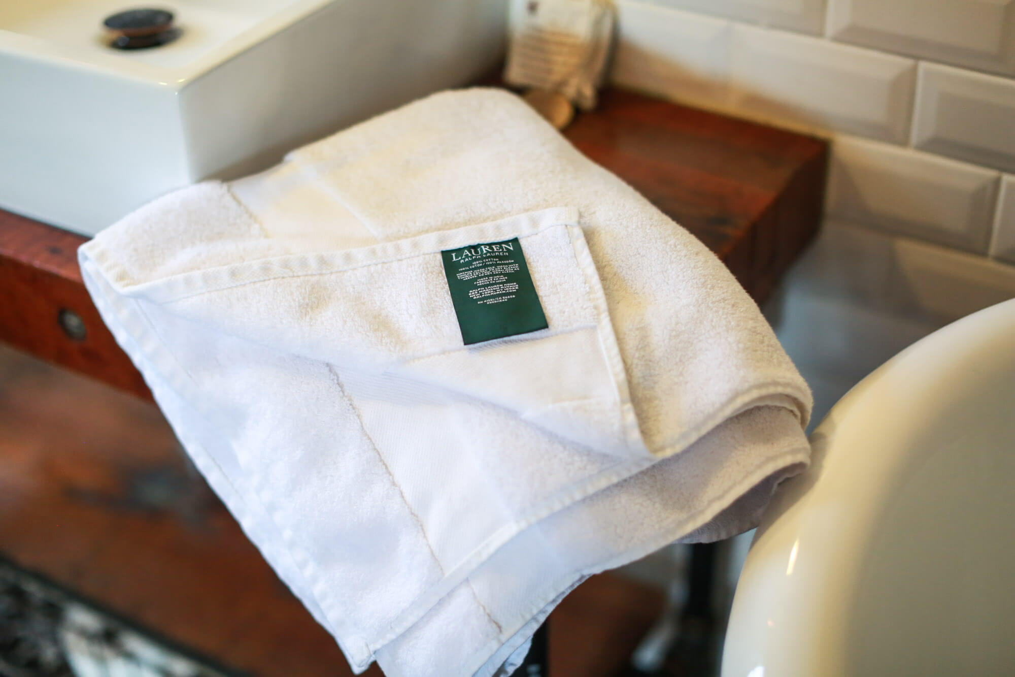 Superior 900 GSM Super Absorbent All-Cotton 2-Piece Bath Towel Set