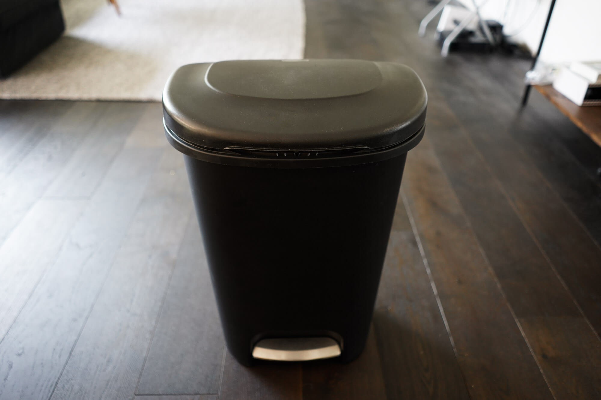  Glad GLD-74506 Stainless Steel Step Trash Can with