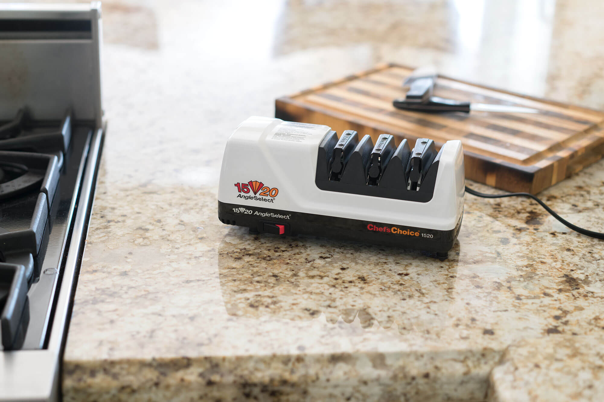 Chef'sChoice 1520 electric sharpener on table