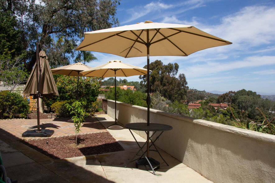 The Best Patio Umbrellas And Stands Of 2021 Reviews By Ybd - What Is The Best Outdoor Patio Umbrella