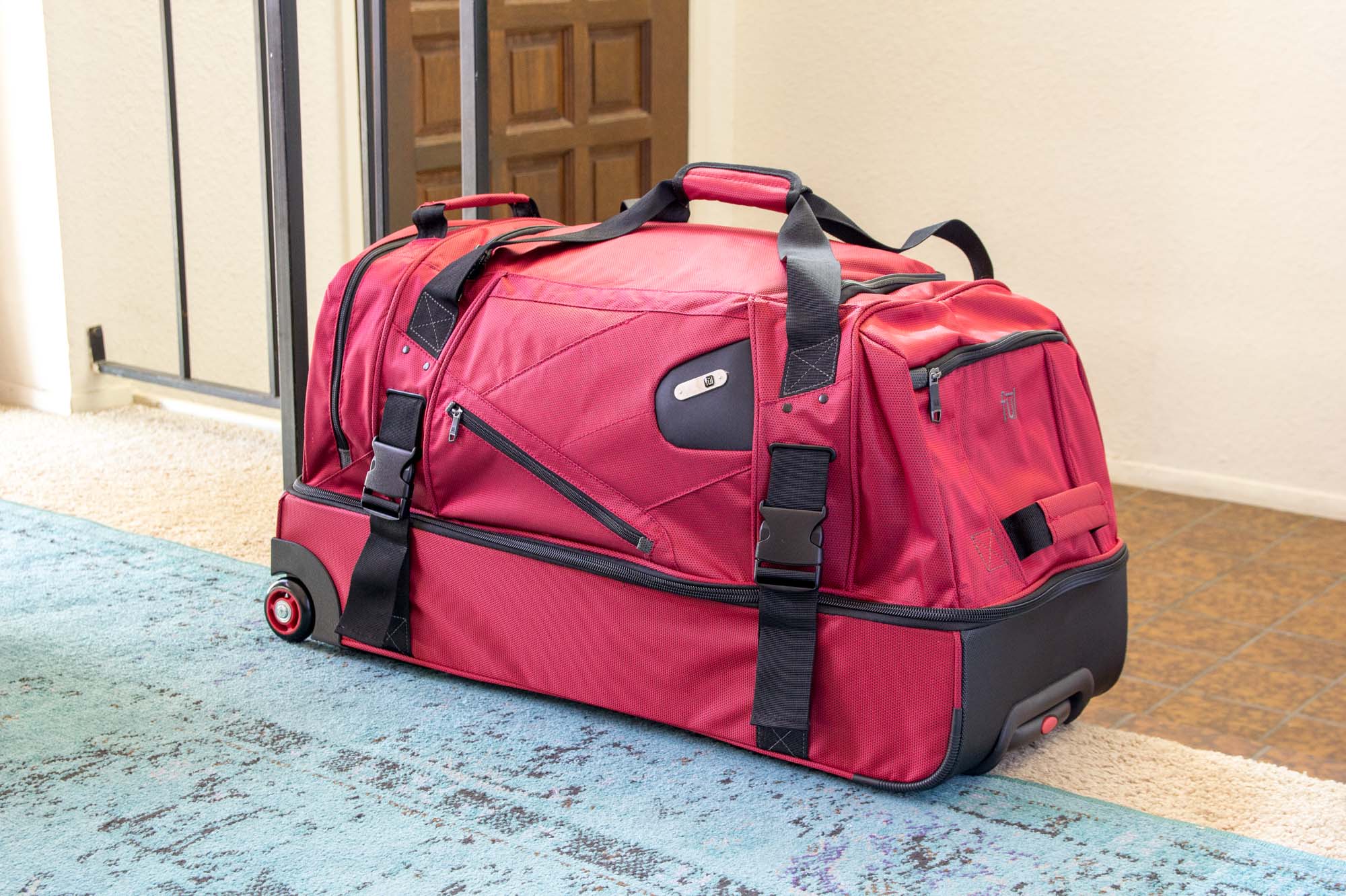 8 Best Rolling Duffel Bags of 2023 - Wheeled Duffel Bag Reviews