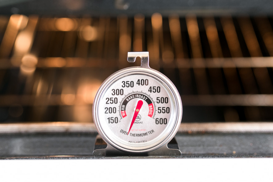 Equipment Review: Best Oven Thermometers & Our Testing Winner