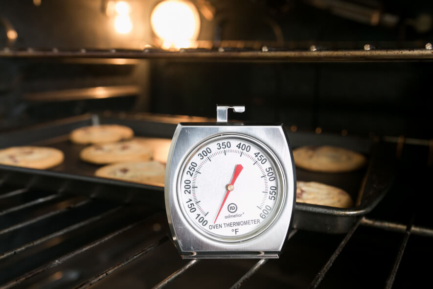 10 Reasons An Oven Thermometer Is As Important As An Oven For Your Kit -  Bakestarters