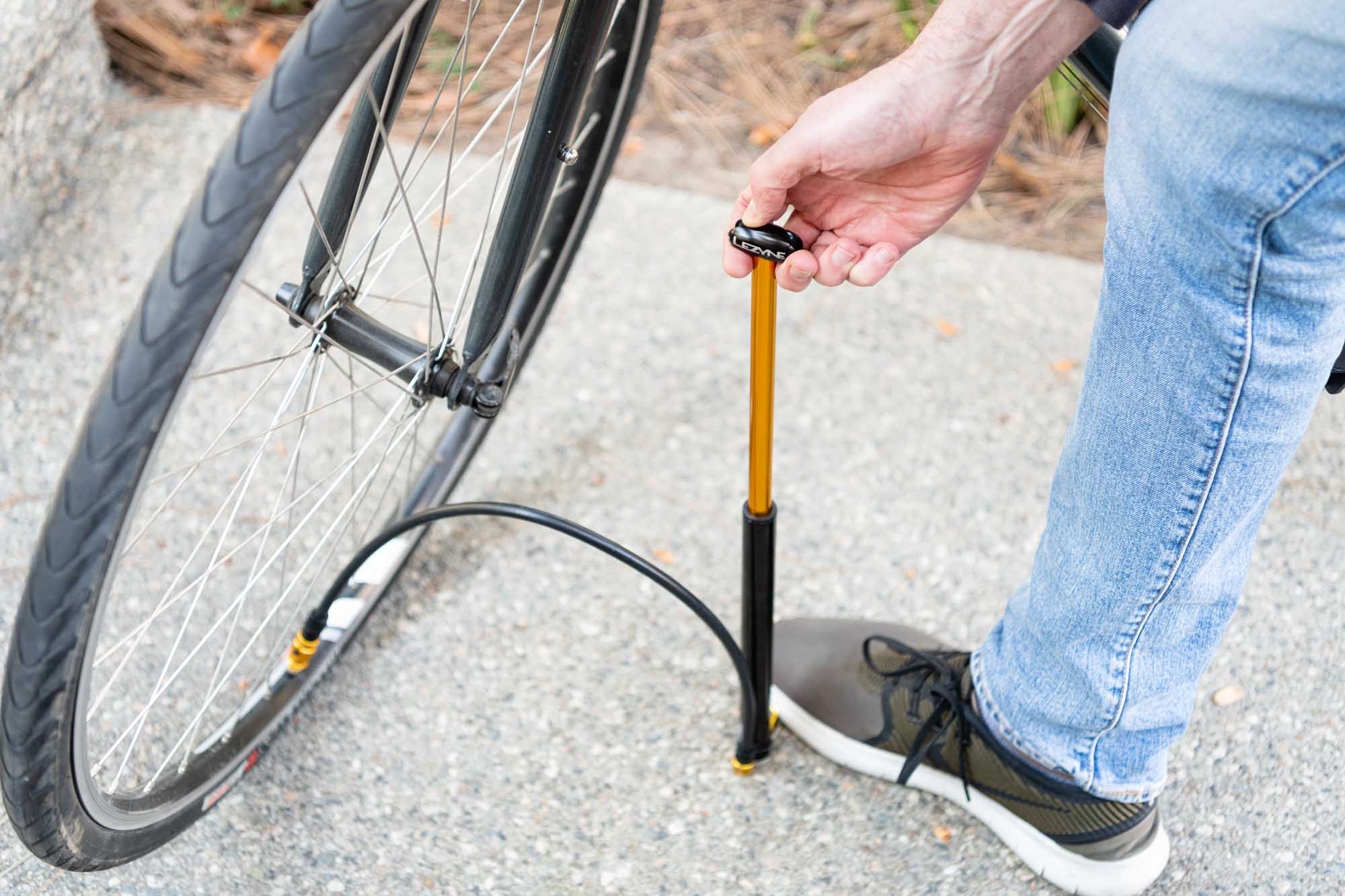 The best portable air pump for road bike of 2019 Cyclist Tested Digs Foot Pedal