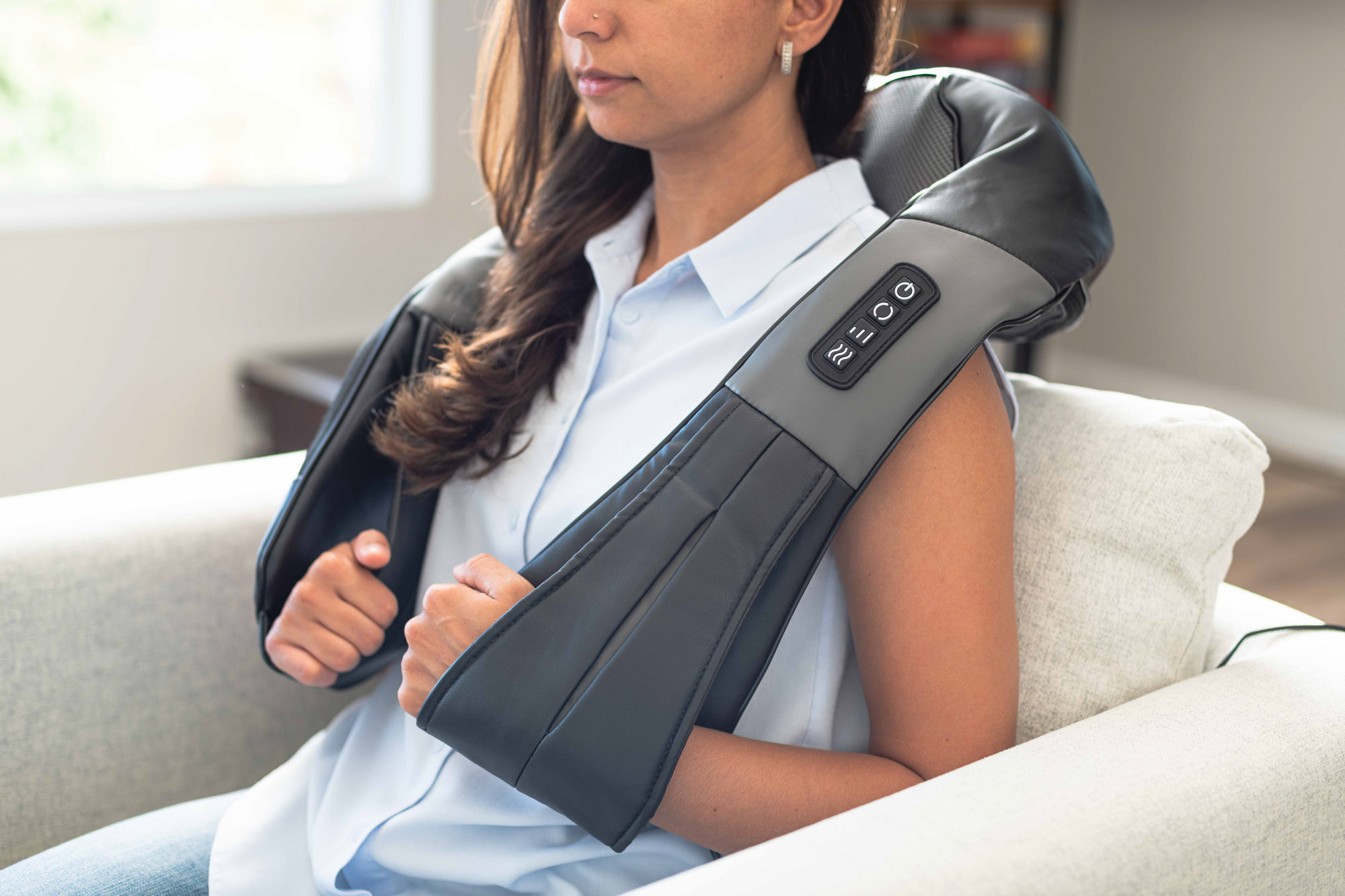 Best neck massagers with top reviews for 2023: From Theragun to Shiatsu  heated electric massagers