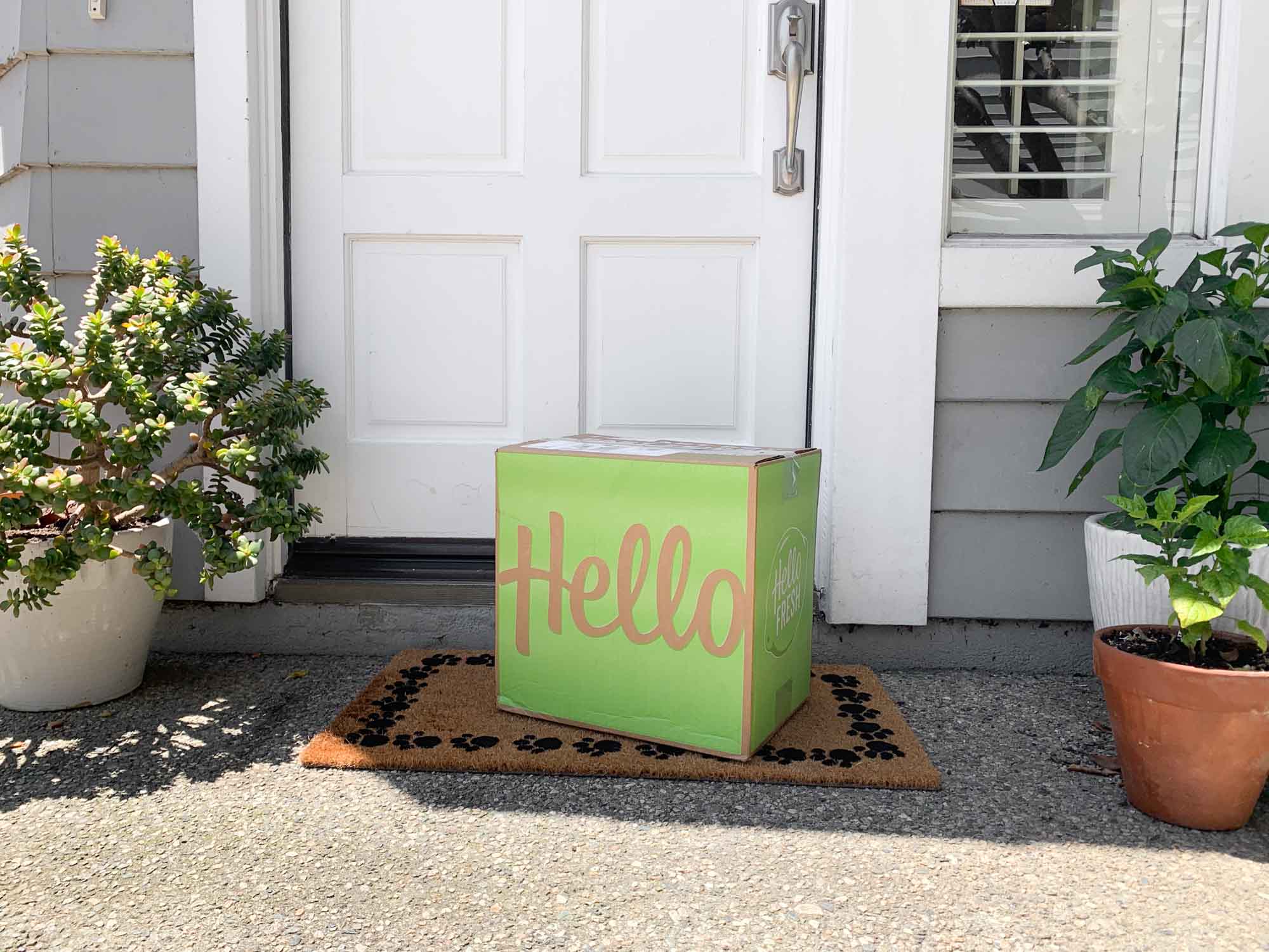 Hellofresh box at a doorstep