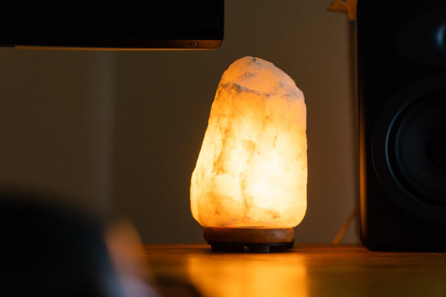 Himalayan Glow salt lamp