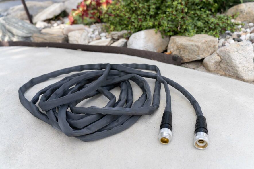 Zero-G expandable hose