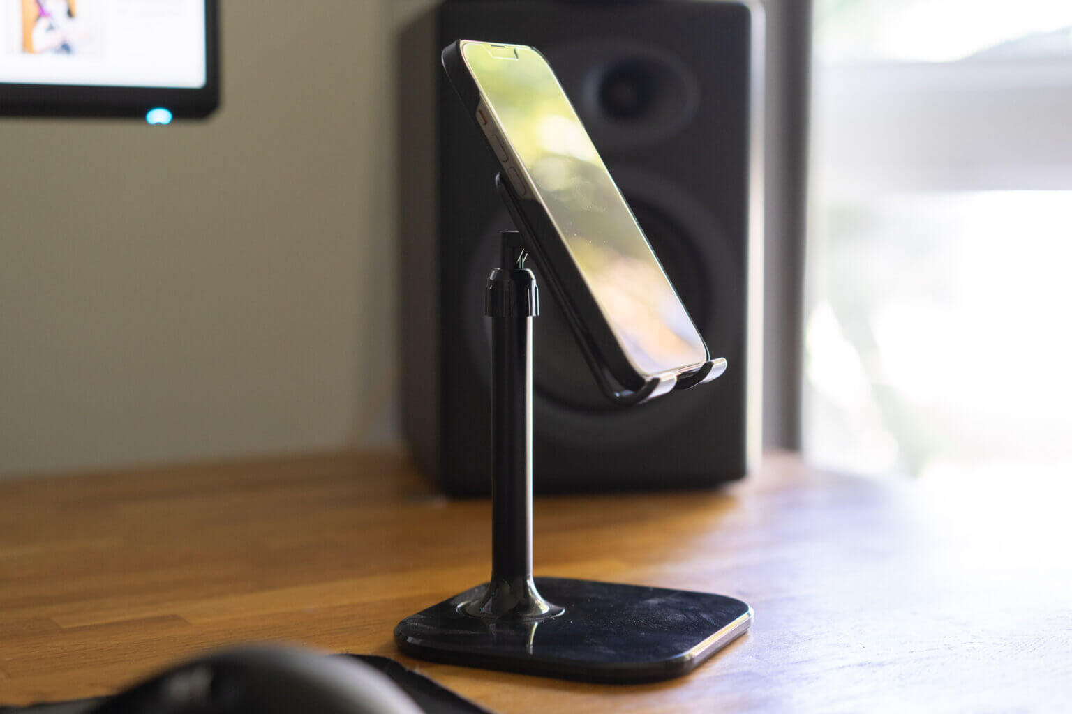 The 7 Best Phone Stands for Desks 2024 Your Best Digs