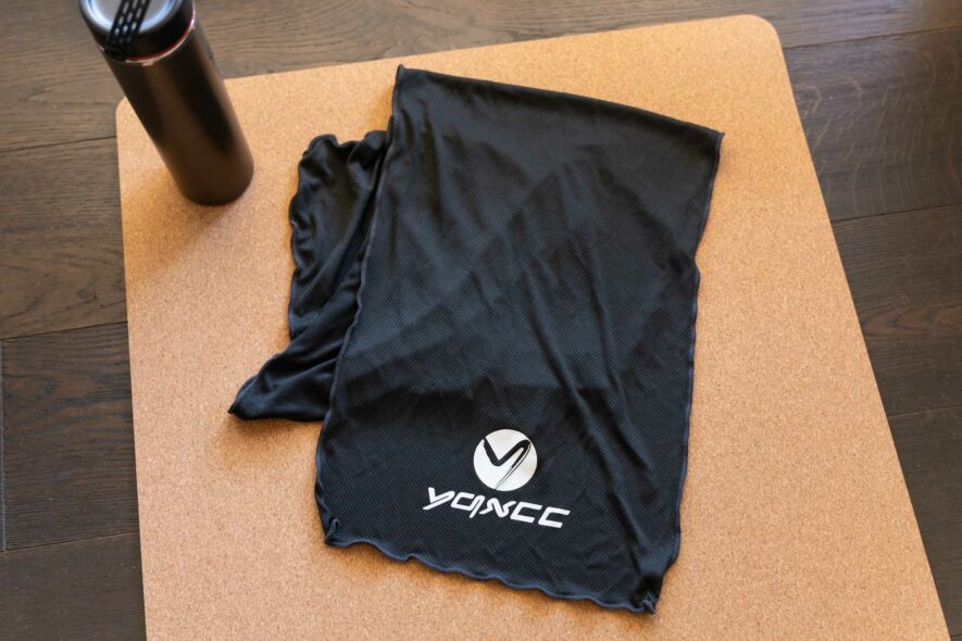 YQXCC cooling towel on yoga mat